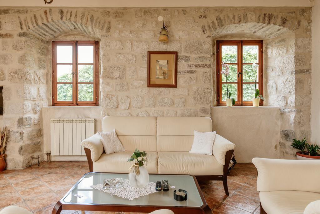 Villa Luxury Stone On The Sea With Private Pool And View Kotor Exterior foto