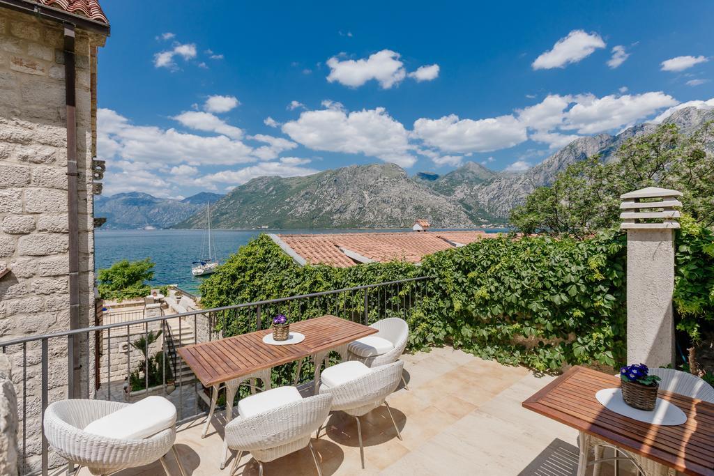 Villa Luxury Stone On The Sea With Private Pool And View Kotor Exterior foto