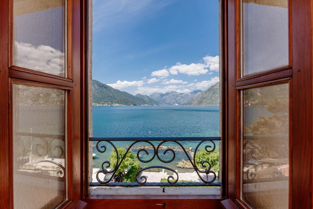 Villa Luxury Stone On The Sea With Private Pool And View Kotor Exterior foto